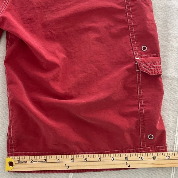 VINTAGE No Boundaries Men's Red Cargo Shorts 32 Y2K Skater Baggy Techwear - Picture 11 of 12